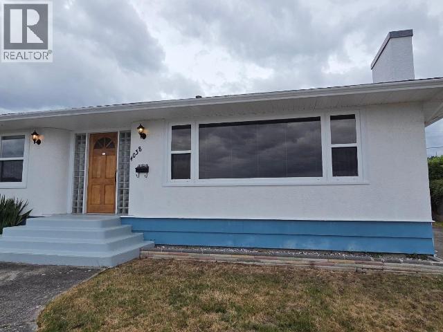4038 Whalen Ave, Powell River, British Columbia  V8A 2T7 - Photo 2 - 20174