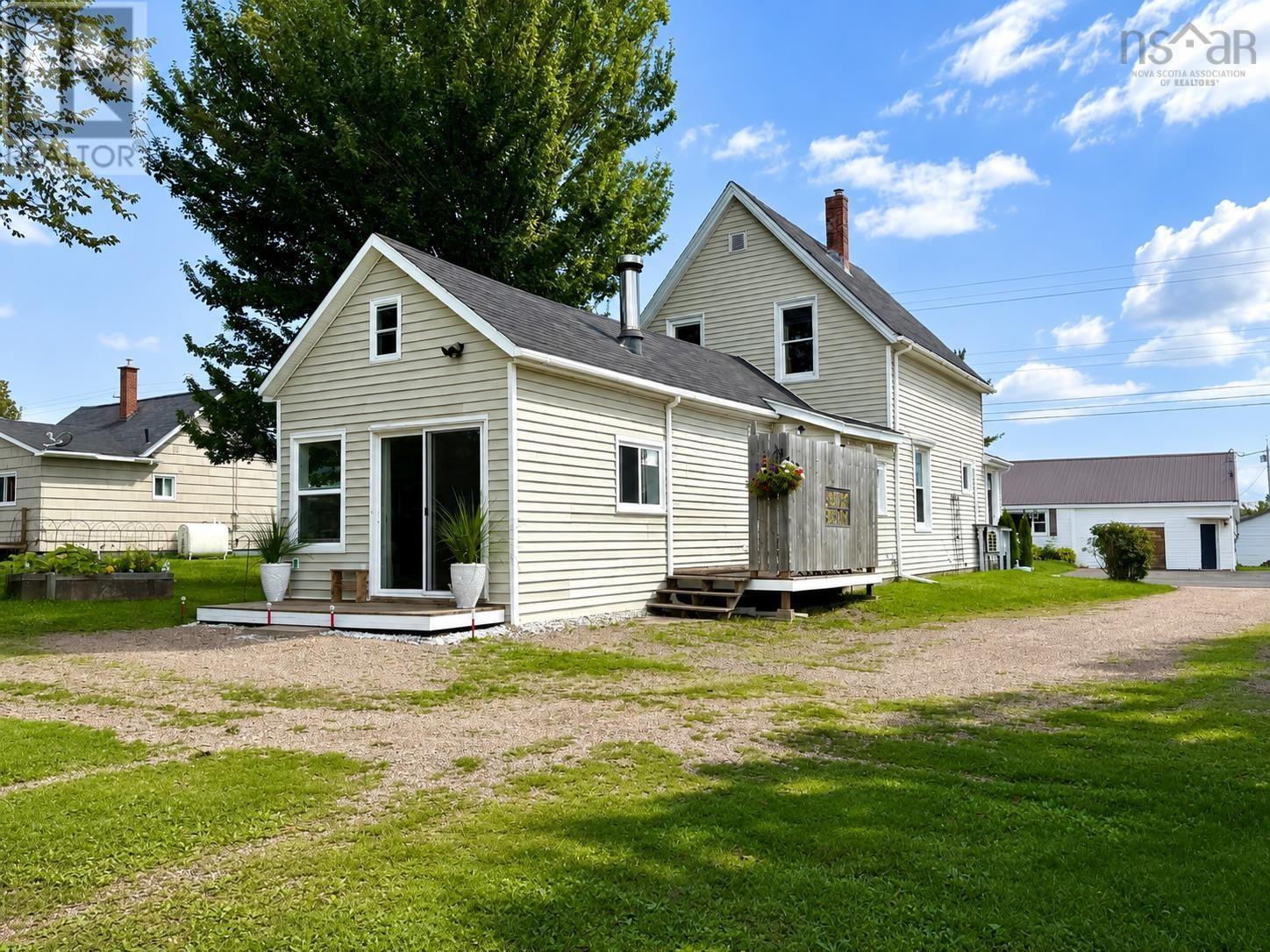 22 Chamberlain Street, Amherst, Nova Scotia  B4H 1J8 - Photo 8 - 202622249