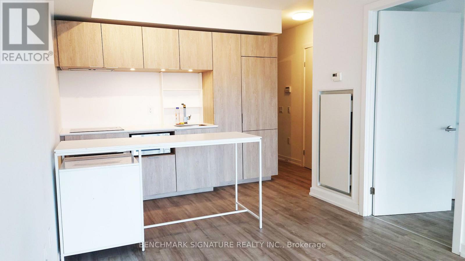 305 - 77 Shuter Street, Toronto, Ontario  M5B 0B8 - Photo 2 - C13739110