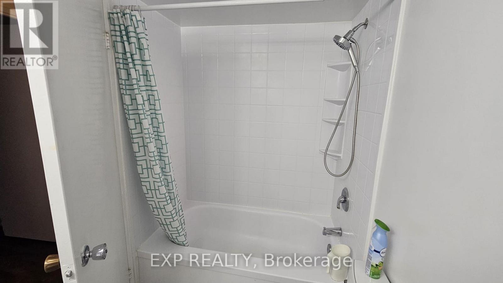 407 - 2365 Kennedy Road, Toronto, Ontario  M1T 3S6 - Photo 9 - E13739098