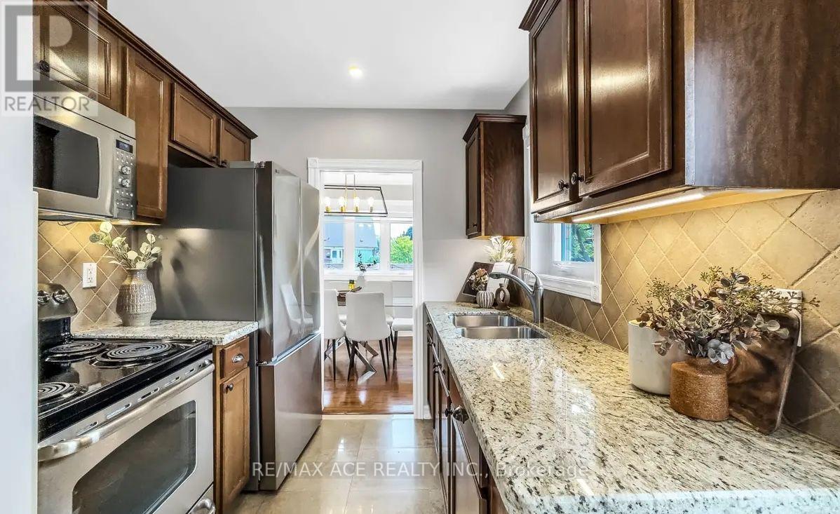 Main - 52 Ivorwood Crescent, Toronto, Ontario  M1R 2X4 - Photo 4 - E13739100