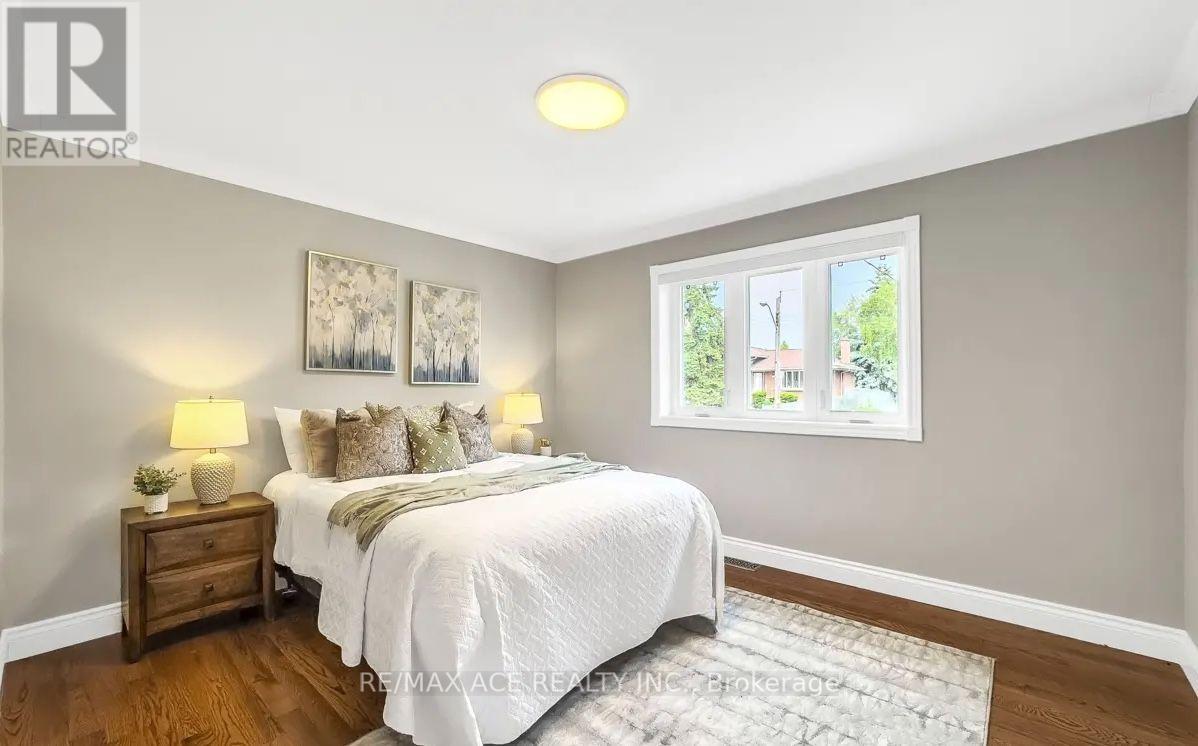 Main - 52 Ivorwood Crescent, Toronto, Ontario  M1R 2X4 - Photo 7 - E13739100