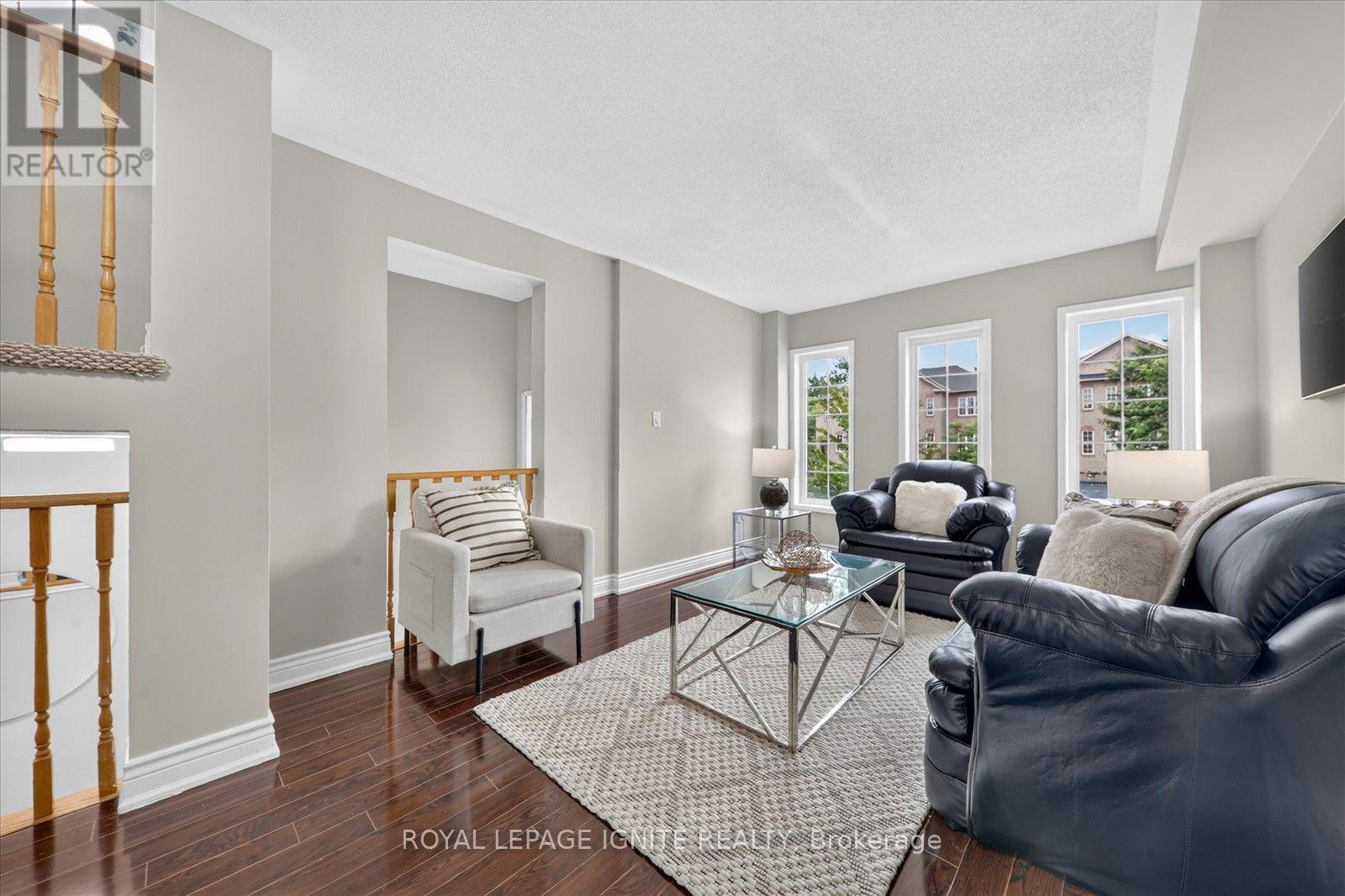 135 Conn Smythe Drive, Toronto, Ontario  M1J 3P6 - Photo 9 - E13739142