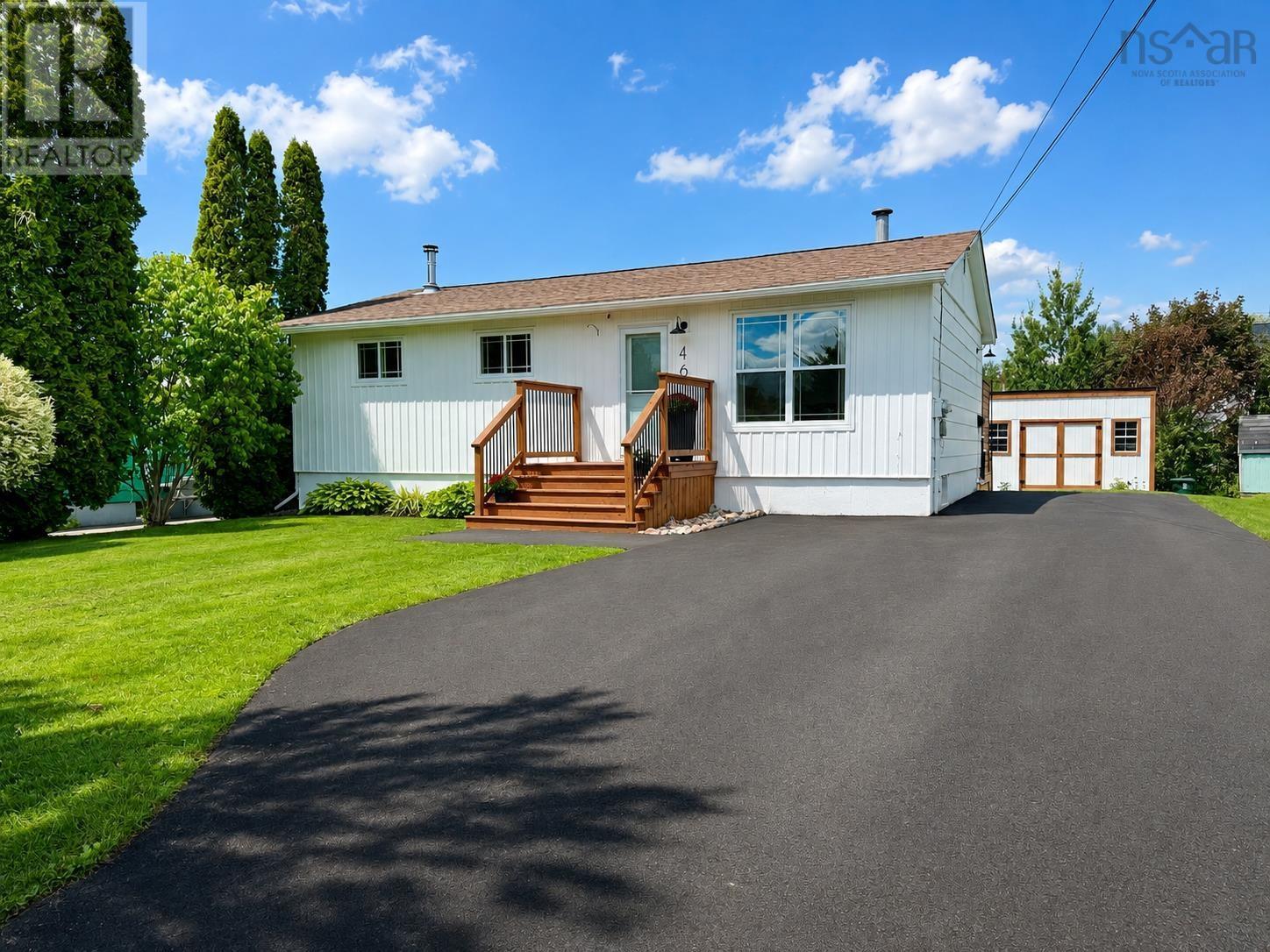 46 Donald Avenue, Amherst, Nova Scotia  B4H 3C5 - Photo 1 - 202622248
