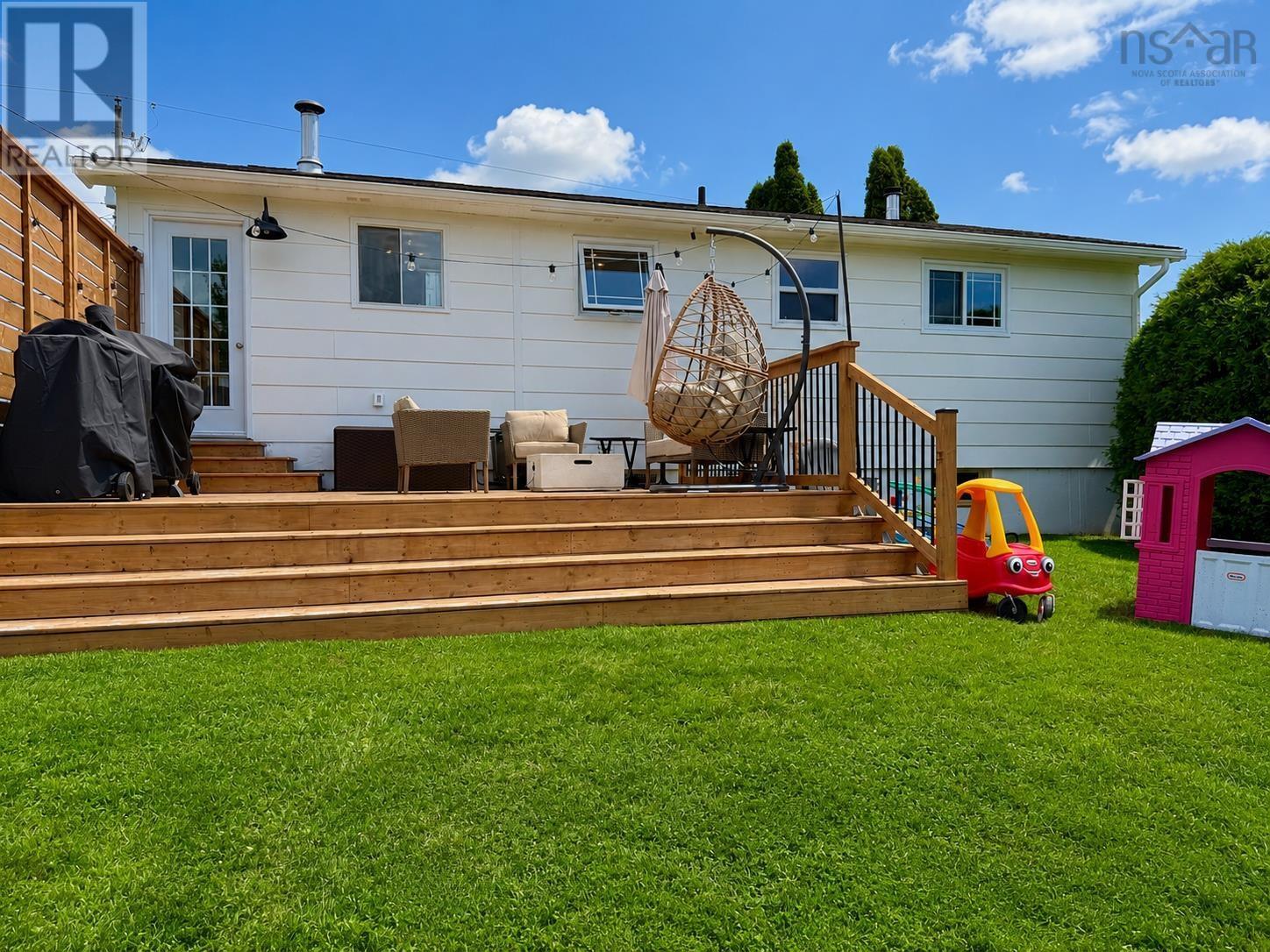 46 Donald Avenue, Amherst, Nova Scotia  B4H 3C5 - Photo 4 - 202622248