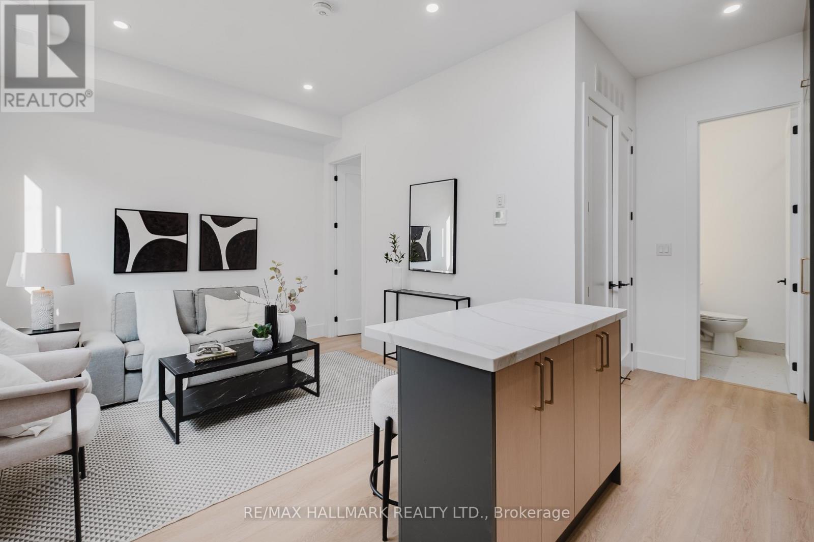 Garden Suite - 37 Milverton Boulevard, Toronto, Ontario  M4J 1T5 - Photo 6 - E13738444