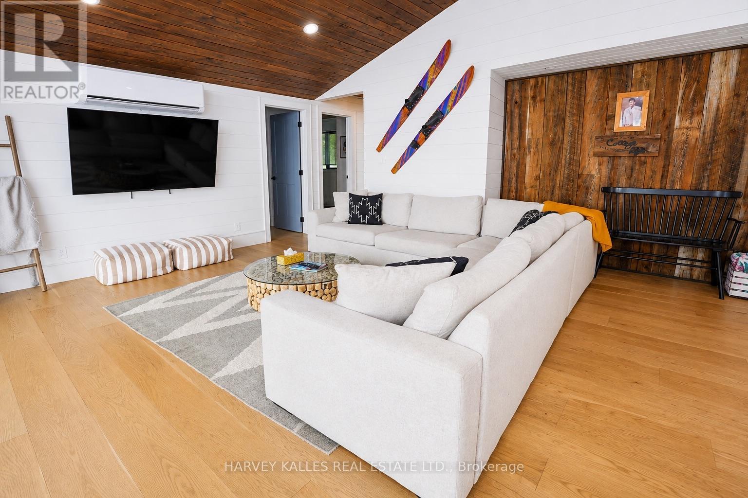 1069 White Eagle Road, Gravenhurst, Ontario  P0E 1G0 - Photo 13 - X13729288