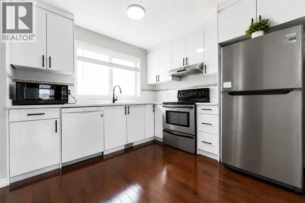 45 Tuscany Springs Gardens NW, Calgary, Alberta  T3L 2R3 - Photo 8 - A2341378