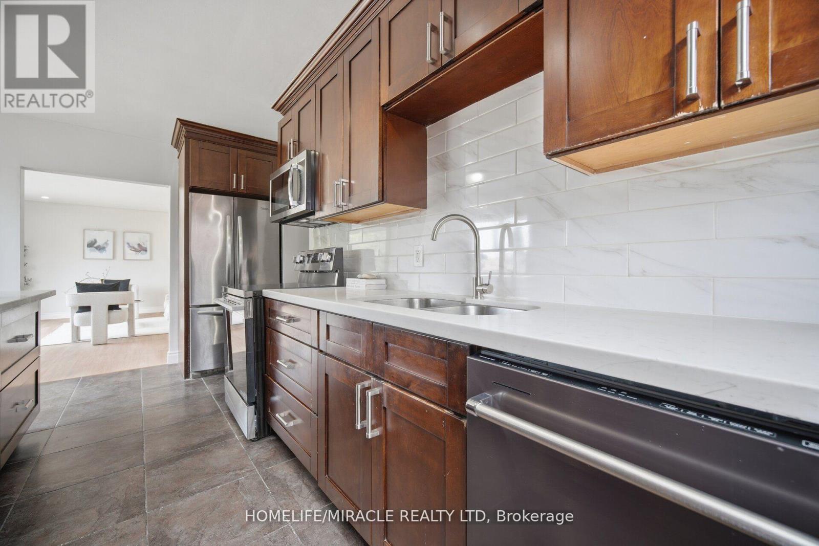 Upper Level - 199 Allen Street E, Waterloo, Ontario  N2J 1J9 - Photo 14 - X13739078