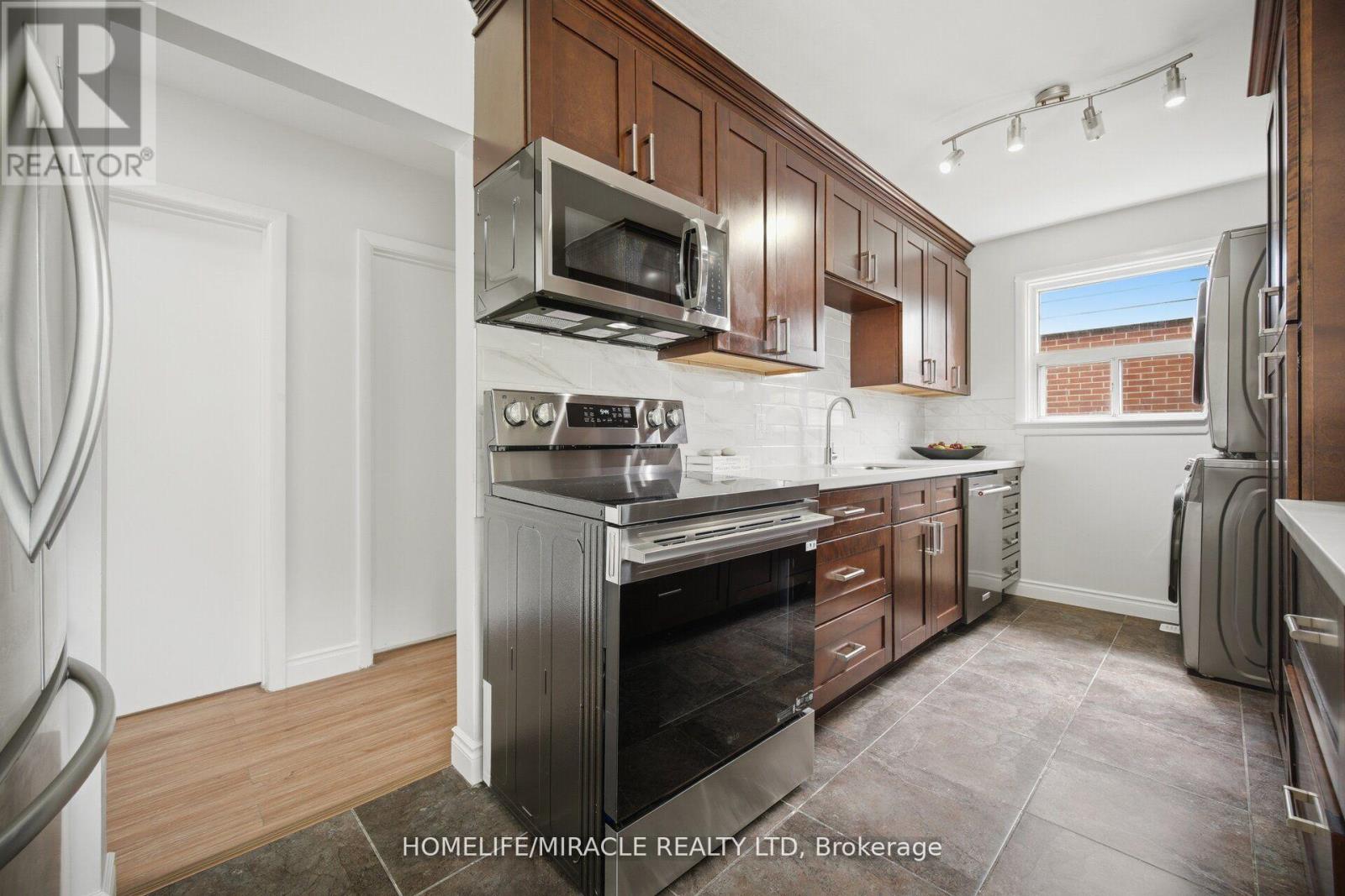 Upper Level - 199 Allen Street E, Waterloo, Ontario  N2J 1J9 - Photo 17 - X13739078