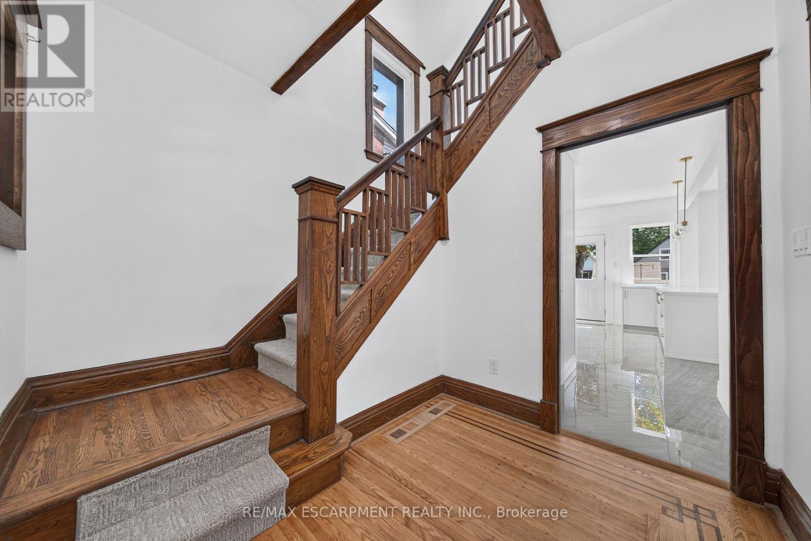 229 Park Row S, Hamilton, Ontario  L8K 2K4 - Photo 7 - X13739124