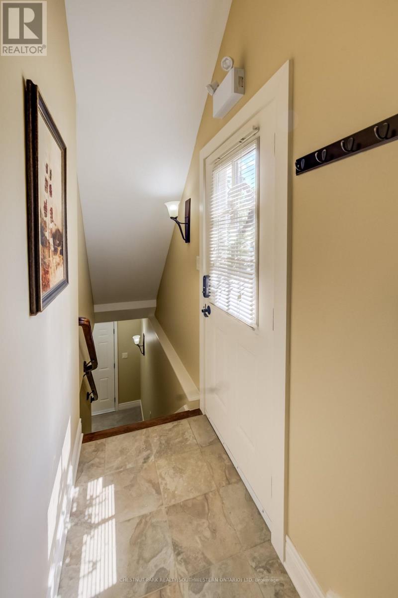 33 Cherry Street, St. Catharines, Ontario  L2R 5M5 - Photo 12 - X13739126