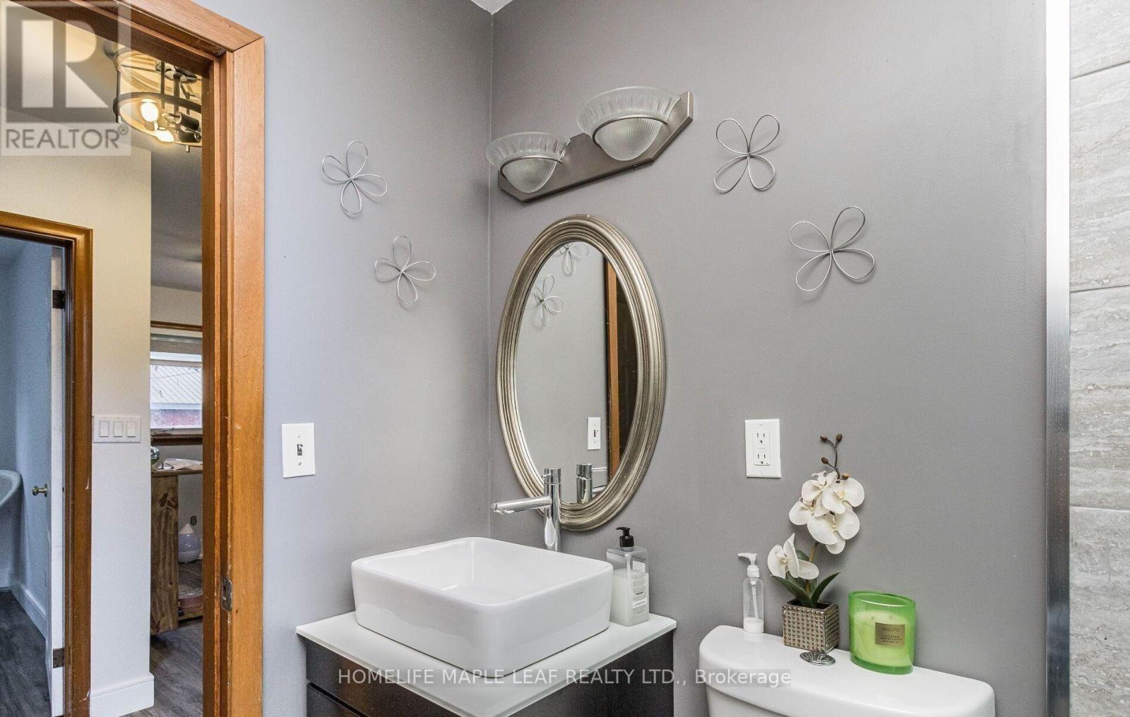 2815 Niagara River Parkway, Fort Erie, Ontario  L2A 5M4 - Photo 14 - X13739132
