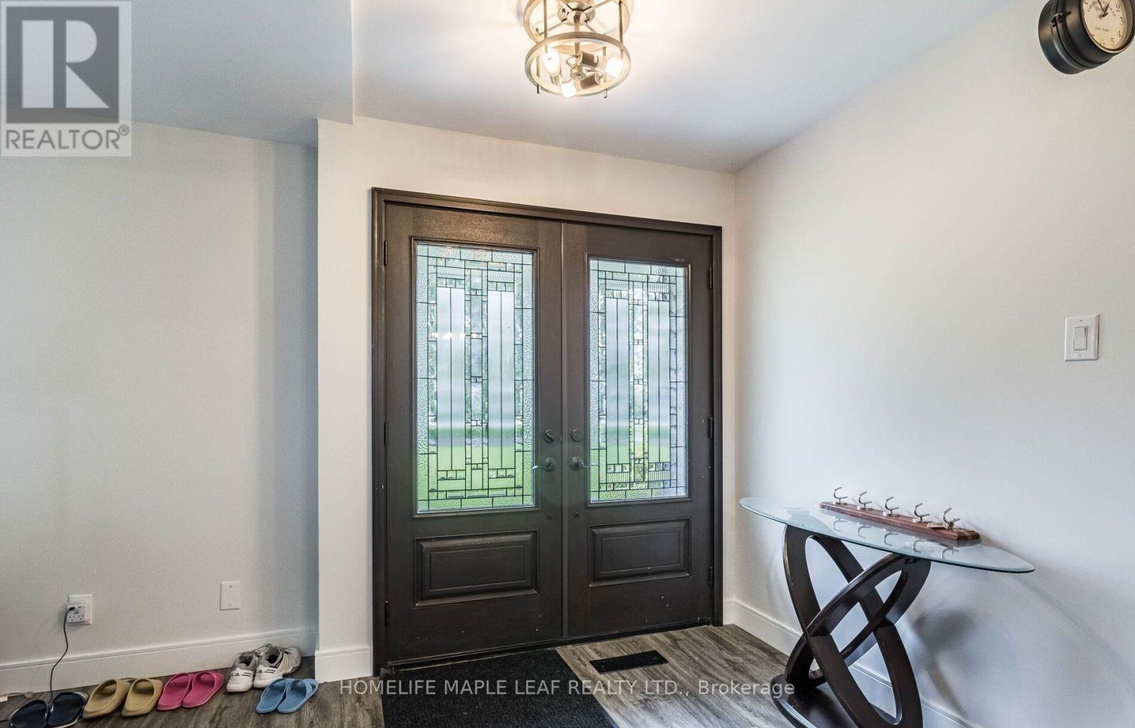 2815 Niagara River Parkway, Fort Erie, Ontario  L2A 5M4 - Photo 3 - X13739132