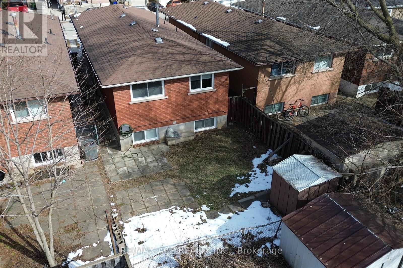 Bsmt Room 1 - 83 Ward Avenue, Hamilton, Ontario  L8S 2E8 - Photo 10 - X13739136