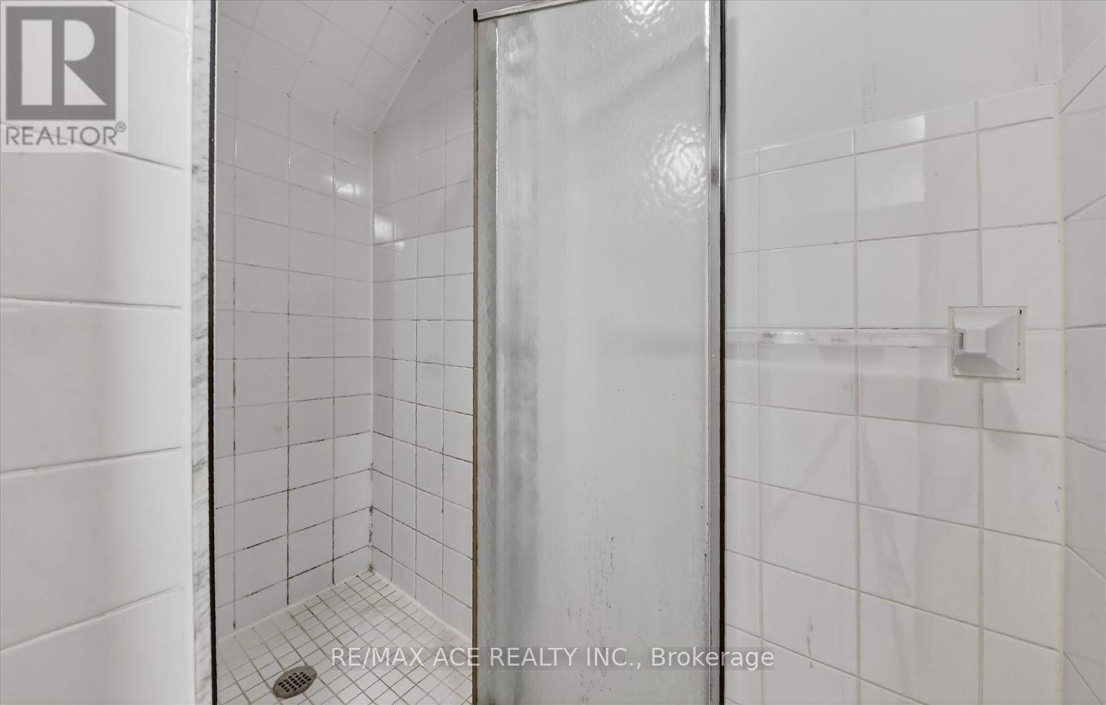Bsmt Room 1 - 83 Ward Avenue, Hamilton, Ontario  L8S 2E8 - Photo 8 - X13739136