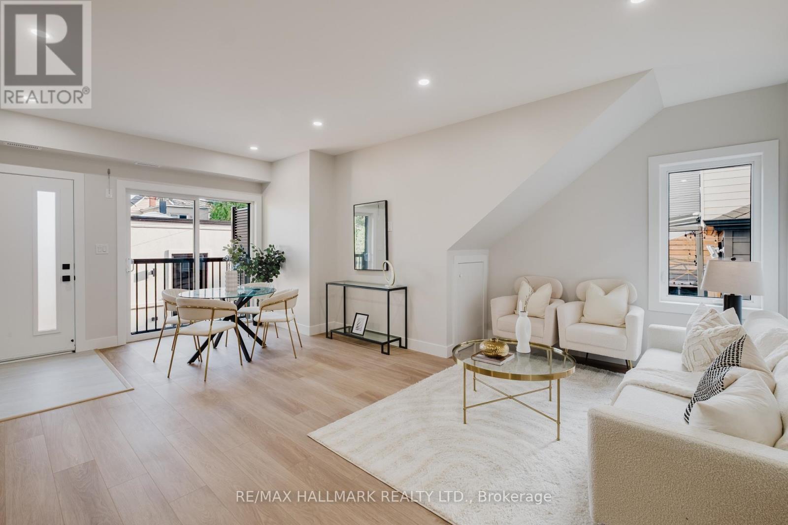 1 - 37 Milverton Boulevard, Toronto, Ontario  M4J 1T5 - Photo 10 - E13738440