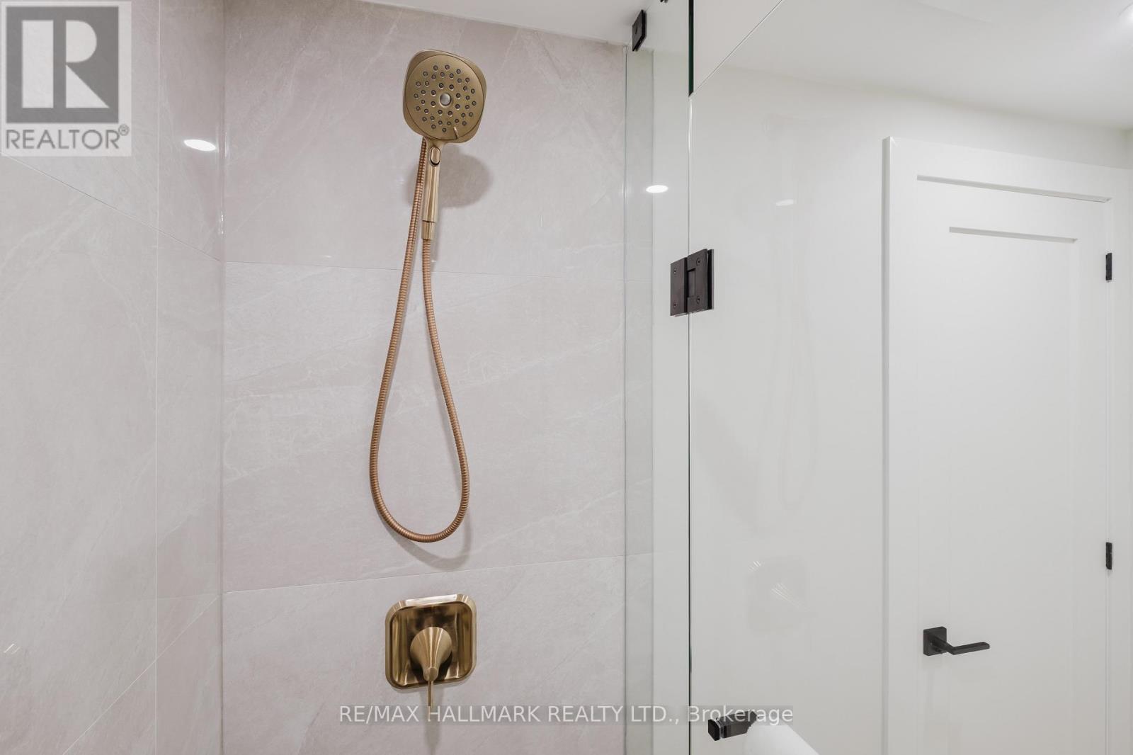 1 - 37 Milverton Boulevard, Toronto, Ontario  M4J 1T5 - Photo 20 - E13738440
