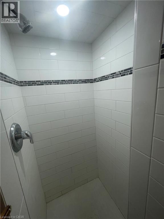 73 Barnesdale Boulevard Unit# 2 Lower, Hamilton, Ontario  L8M 2V5 - Photo 3 - 40859712