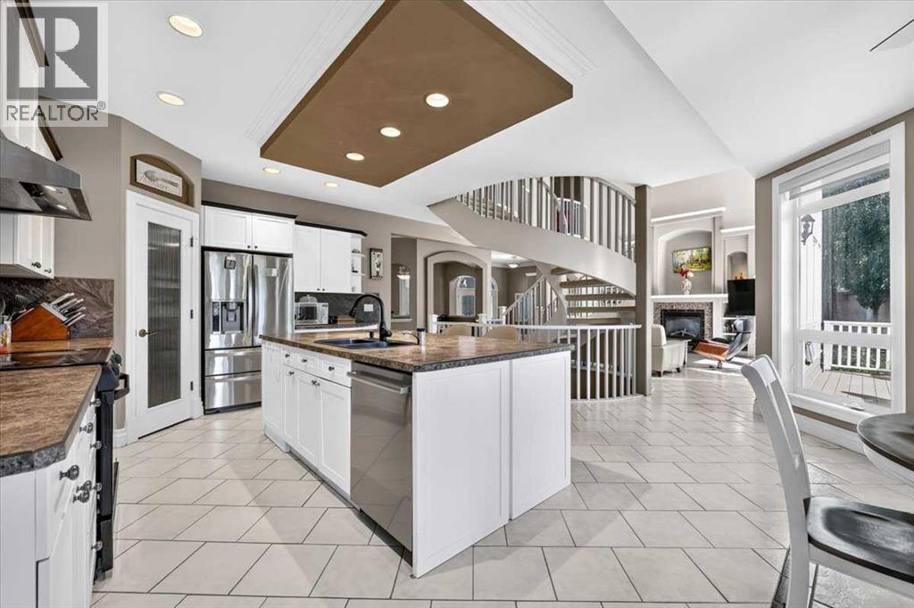 234 Elmont Bay SW, Calgary, Alberta T3H 4X9 - Photo 13 - A2341225