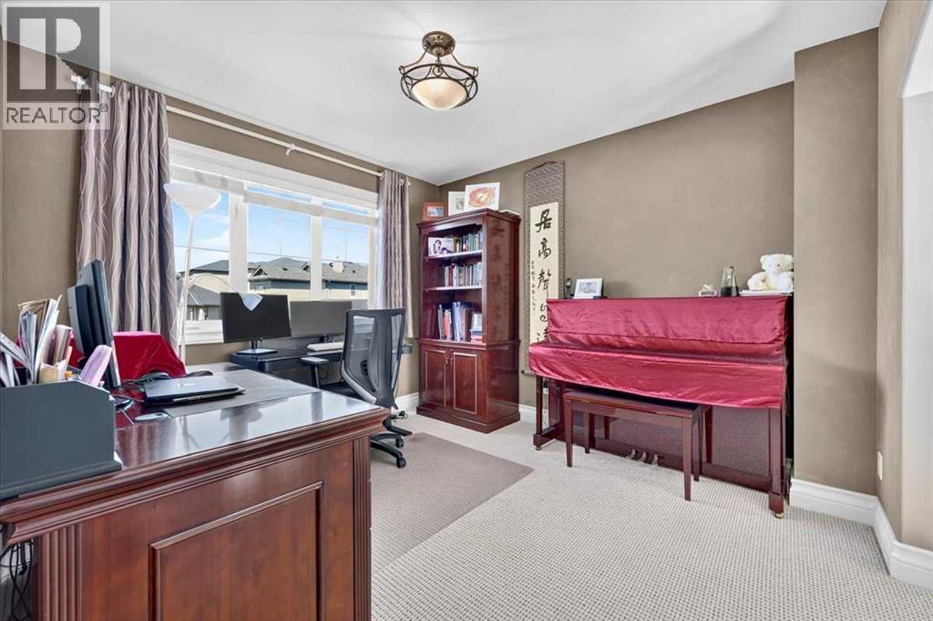 234 Elmont Bay SW, Calgary, Alberta T3H 4X9 - Photo 22 - A2341225