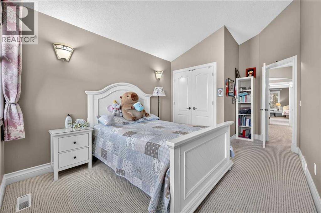 234 Elmont Bay SW, Calgary, Alberta T3H 4X9 - Photo 26 - A2341225