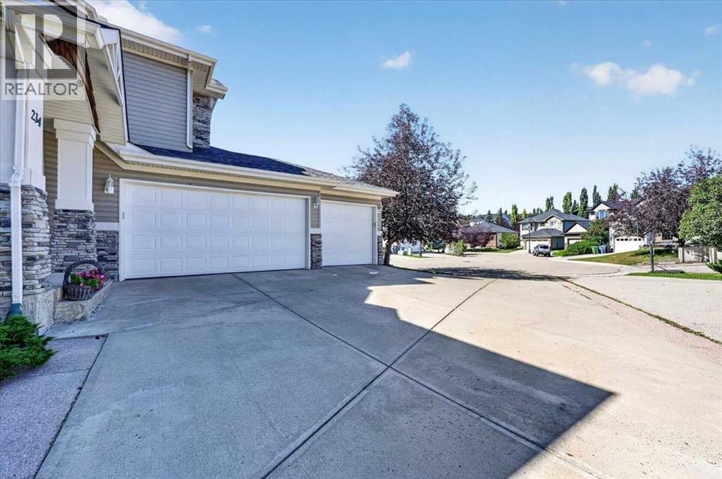 234 Elmont Bay SW, Calgary, Alberta T3H 4X9 - Photo 42 - A2341225