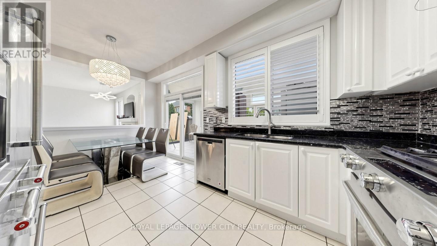 70 Boom Road, Vaughan, Ontario  L6A 3G2 - Photo 10 - N13739148