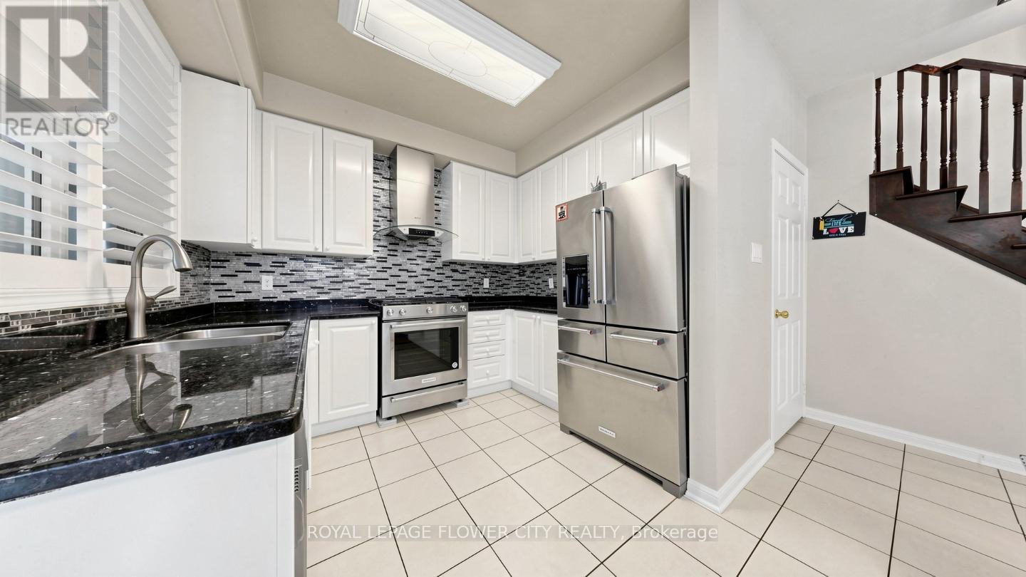 70 Boom Road, Vaughan, Ontario  L6A 3G2 - Photo 6 - N13739148