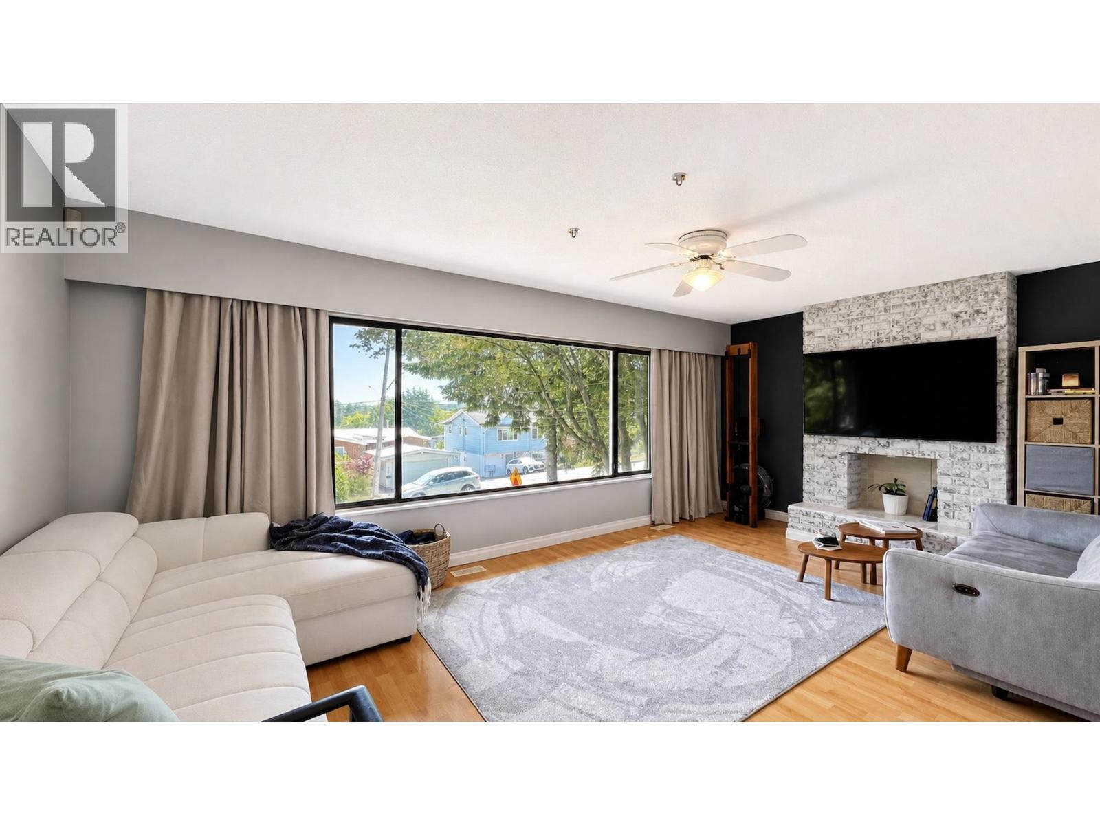 1024 Ranch Park Way, Coquitlam, British Columbia  V3C 2H2 - Photo 3 - R3161103