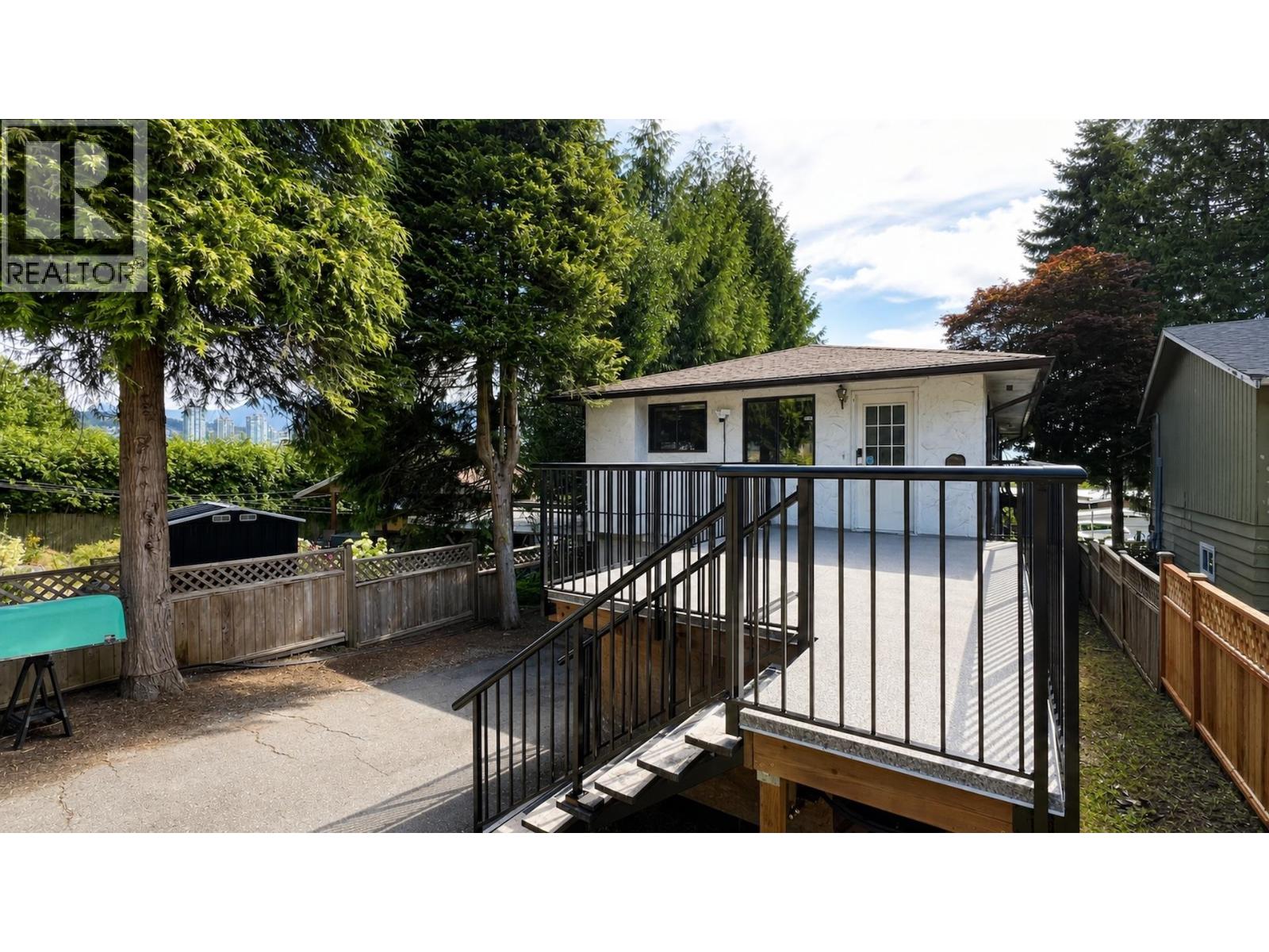 1024 Ranch Park Way, Coquitlam, British Columbia  V3C 2H2 - Photo 37 - R3161103