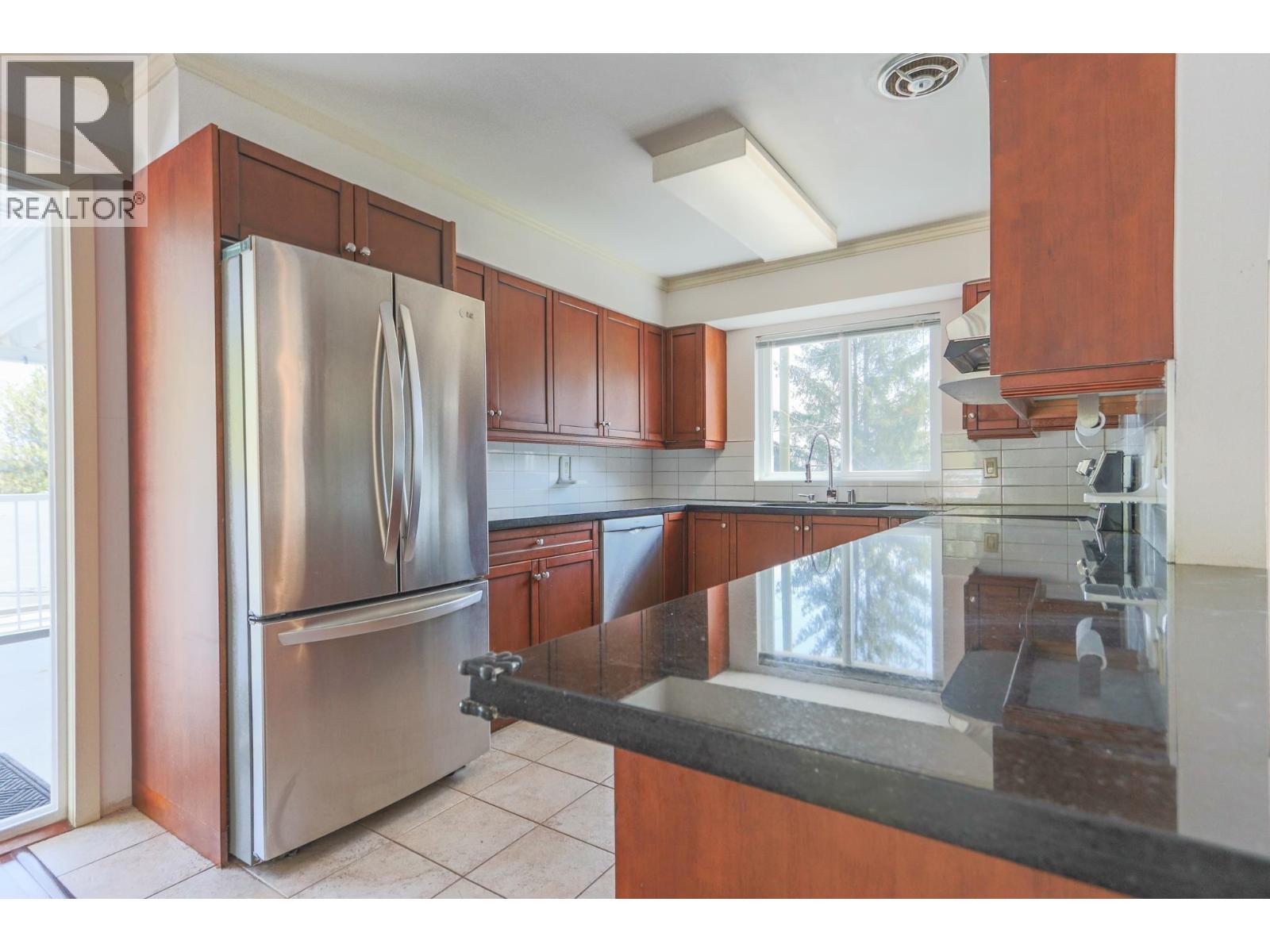 1352 E 16th Street, North Vancouver, British Columbia  V7J 1L4 - Photo 10 - R3161119