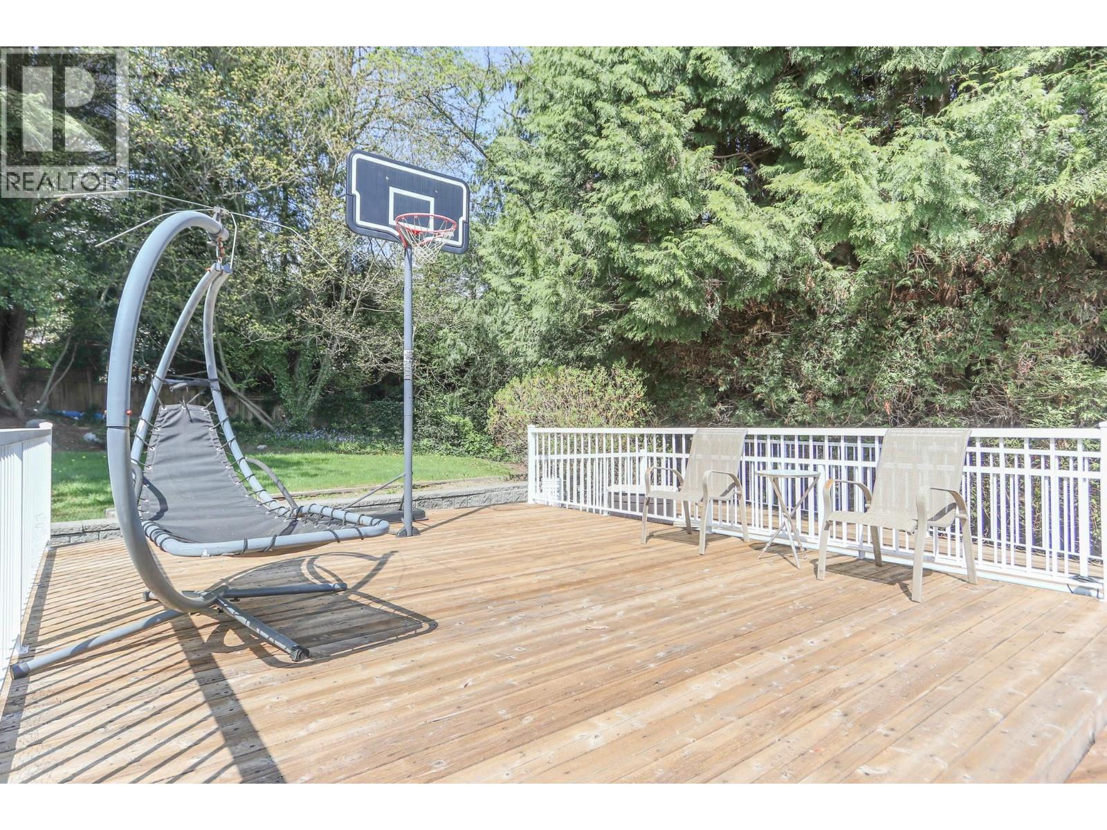 1352 E 16th Street, North Vancouver, British Columbia  V7J 1L4 - Photo 15 - R3161119