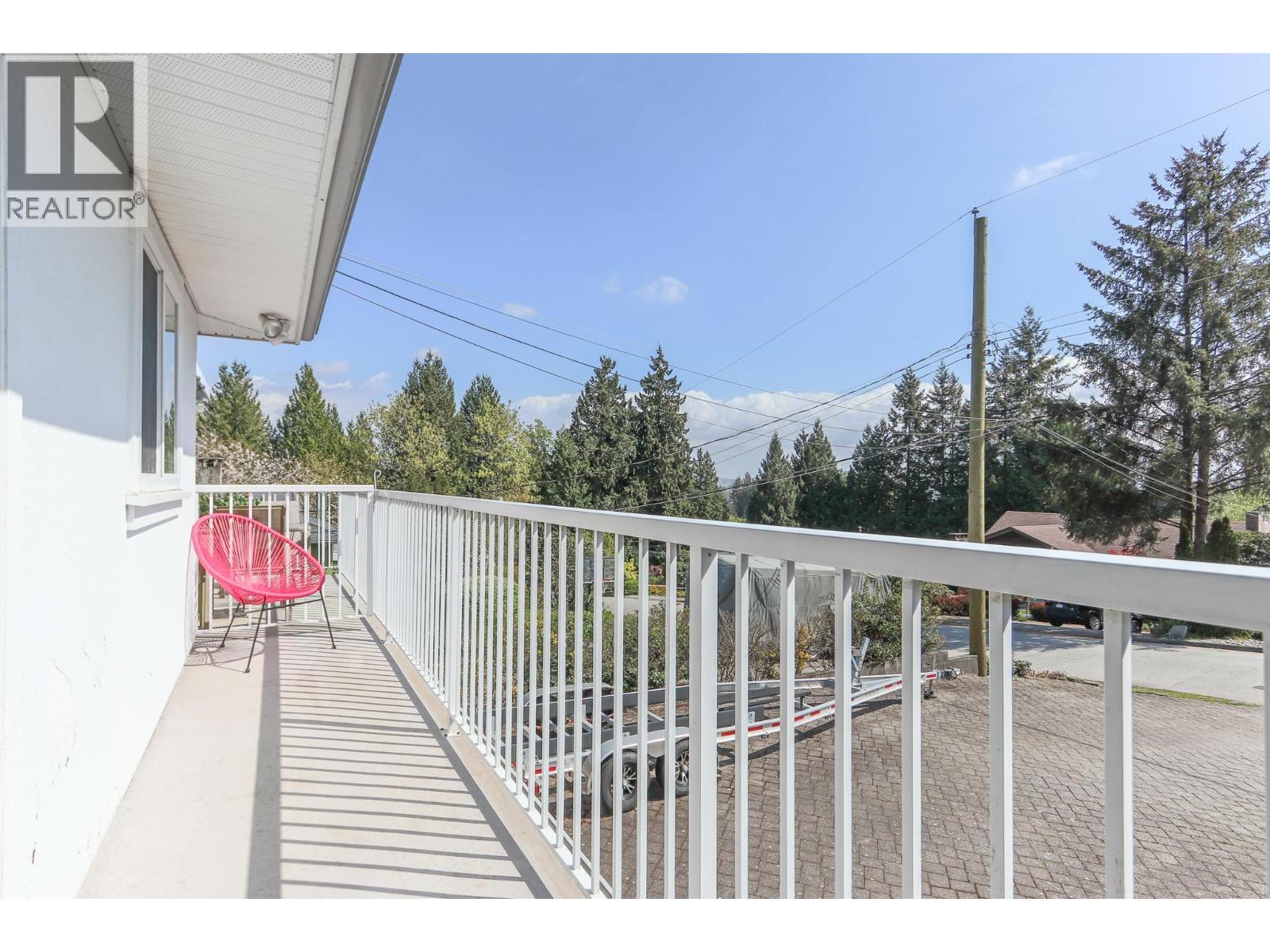 1352 E 16th Street, North Vancouver, British Columbia  V7J 1L4 - Photo 19 - R3161119