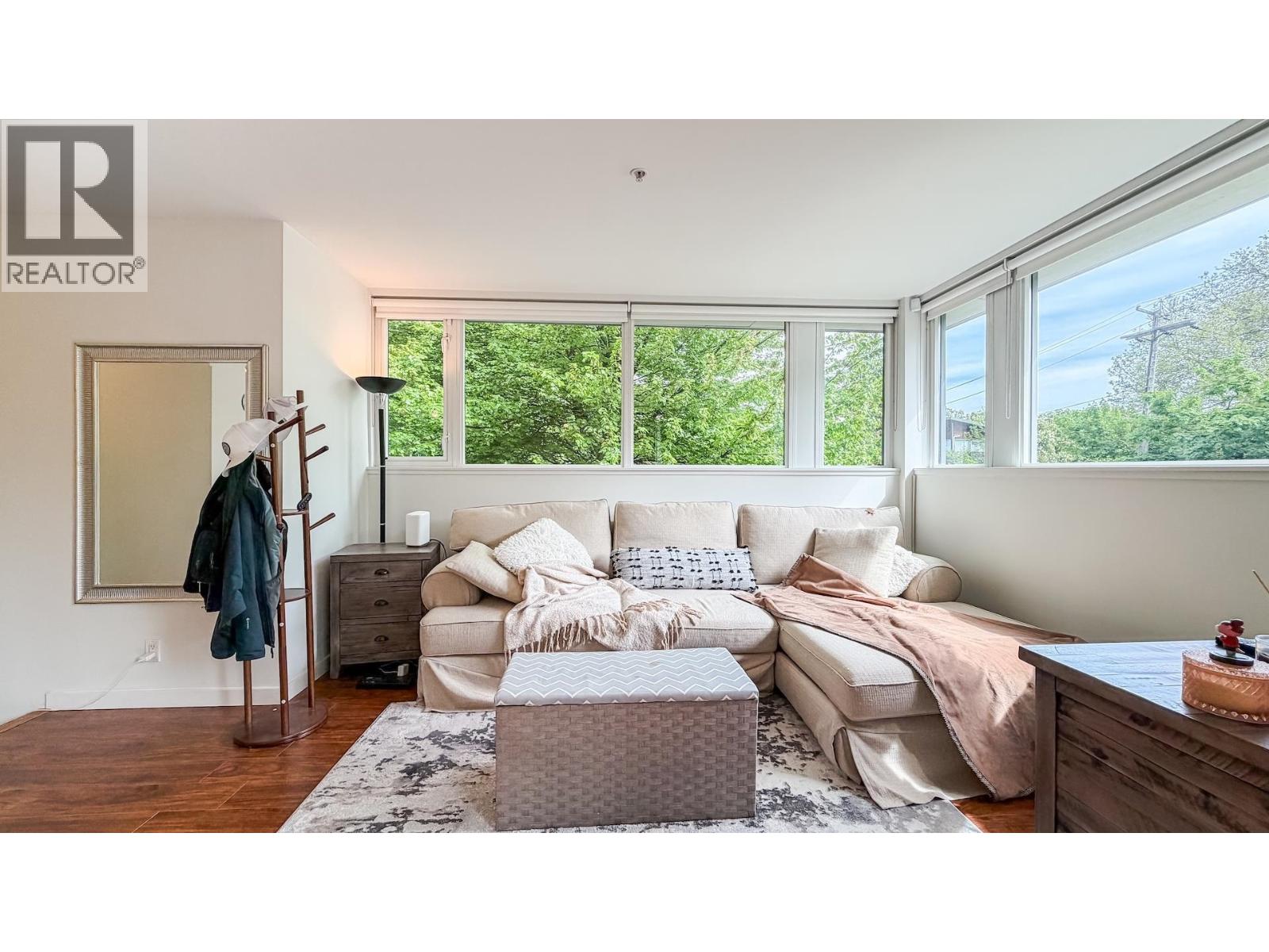 390 E 11th Ave, Vancouver, British Columbia  V5T 4V9 - Photo 5 - R3161109