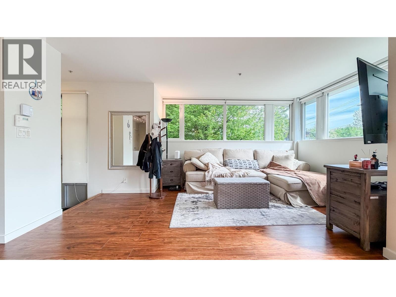 390 E 11th Ave, Vancouver, British Columbia  V5T 4V9 - Photo 8 - R3161109