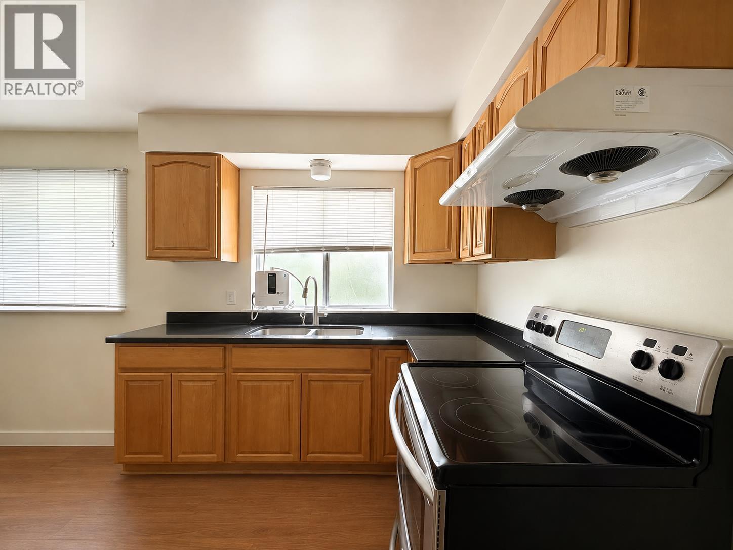 796 W 42nd Ave, Vancouver, British Columbia  V5Z 2N9 - Photo 4 - R3161114