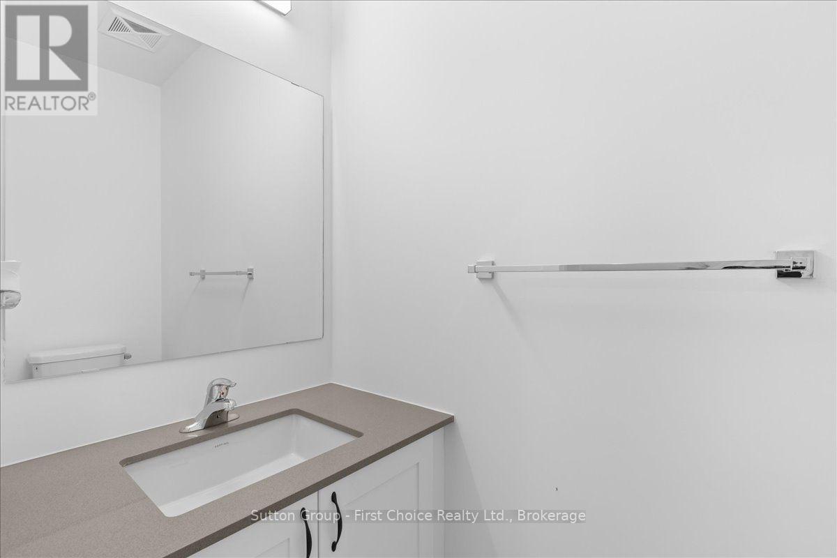 1063 Douglas Mccurdy Common Circle, Mississauga, Ontario  L5L 3H9 - Photo 25 - W13739172