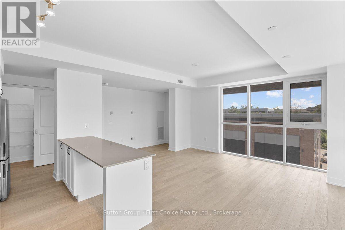 1063 Douglas Mccurdy Common Circle, Mississauga, Ontario  L5L 3H9 - Photo 6 - W13739172