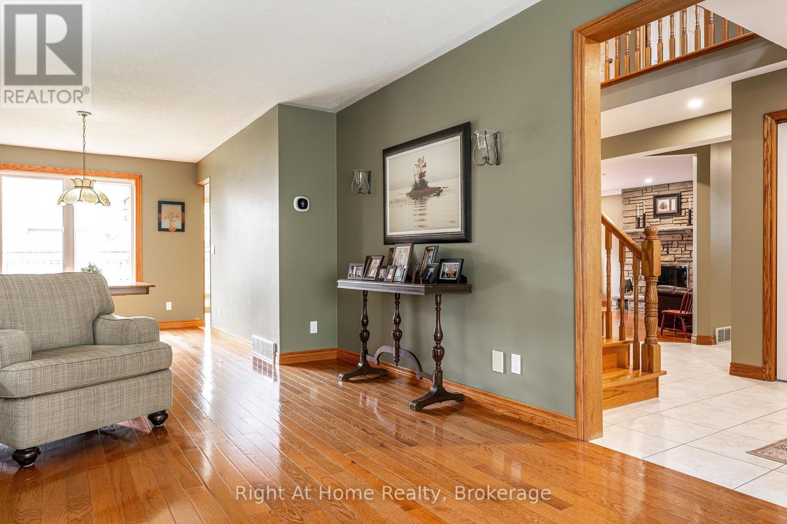 27 Kay Street, Stratford, Ontario  N5A 7R7 - Photo 8 - X13739154