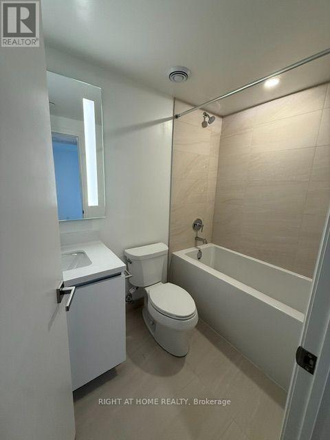 2904 - 4015 The Exchange Drive, Mississauga, Ontario  L5B 0N9 - Photo 9 - W13739168