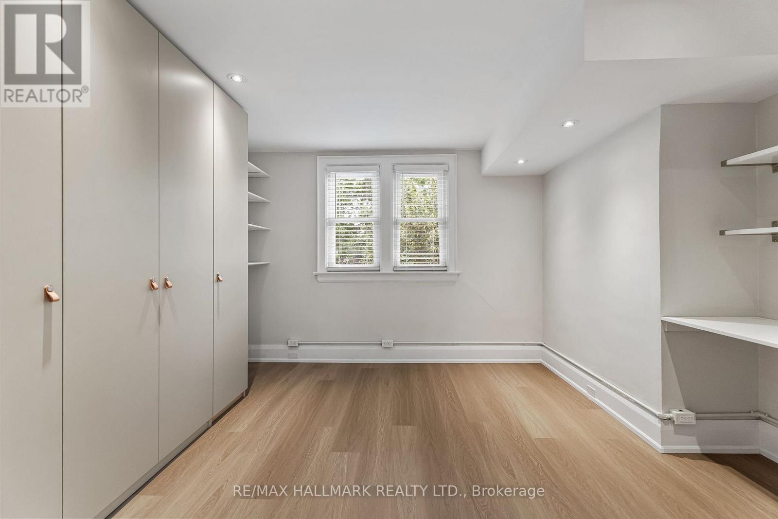 Upper - 229 Kingston Road, Toronto, Ontario  M4L 1T5 - Photo 12 - E13738008