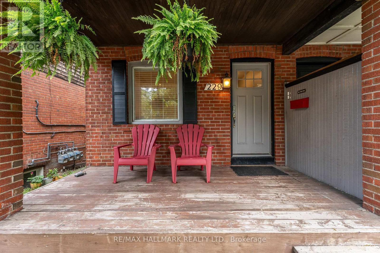 Upper - 229 Kingston Road, Toronto, Ontario  M4L 1T5 - Photo 29 - E13738008