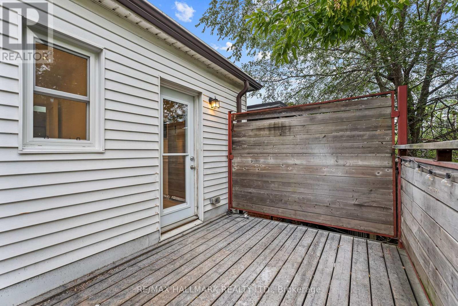 Upper - 229 Kingston Road, Toronto, Ontario  M4L 1T5 - Photo 27 - E13738008