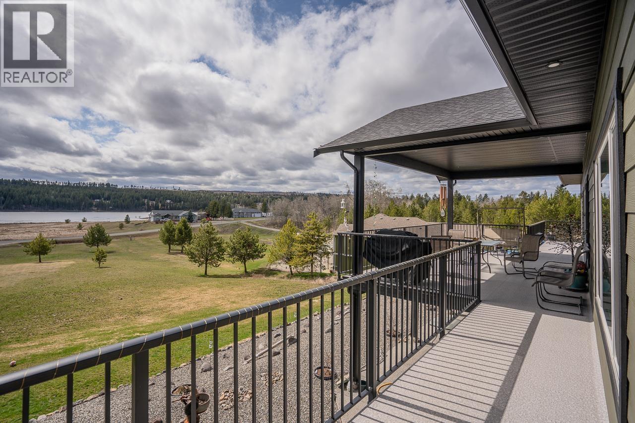 5593 Lakeside Court, 103 Mile House, British Columbia  V0K 2E1 - Photo 32 - R3161148