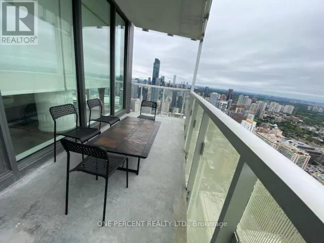 5502 - 197 Yonge Street, Toronto, Ontario M5B 1M4 - Photo 2 - C13739226