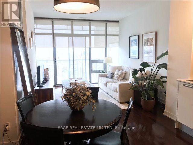 3405 - 33 Charles Street E, Toronto, Ontario  M4Y 0A2 - Photo 2 - C13739242