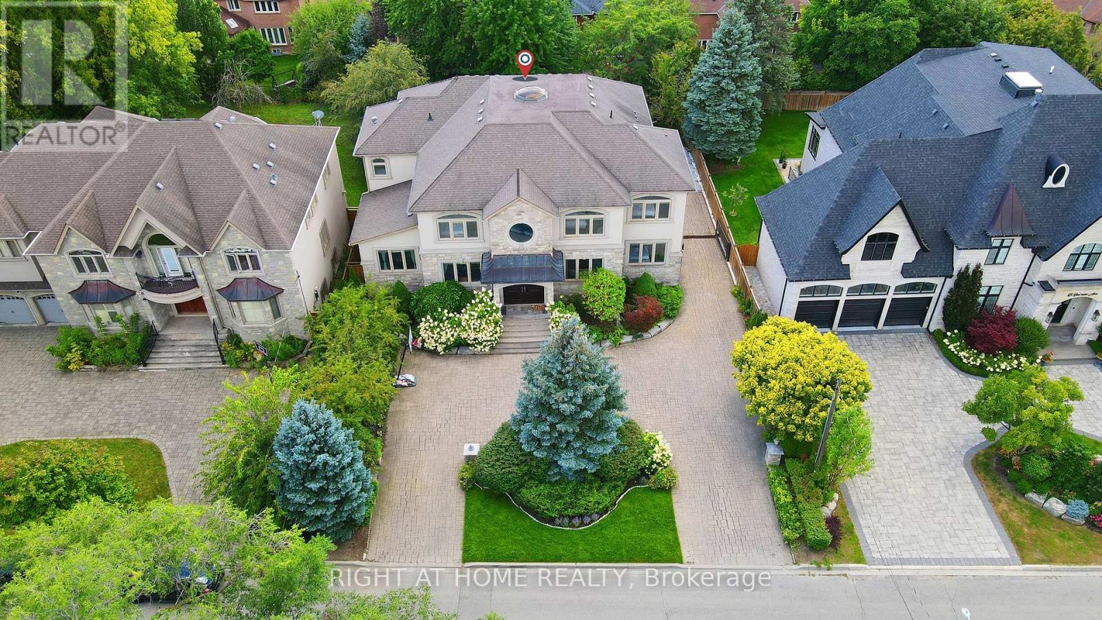 16 Fairview Avenue, Richmond Hill, Ontario  L4C 6L2 - Photo 11 - N13739198