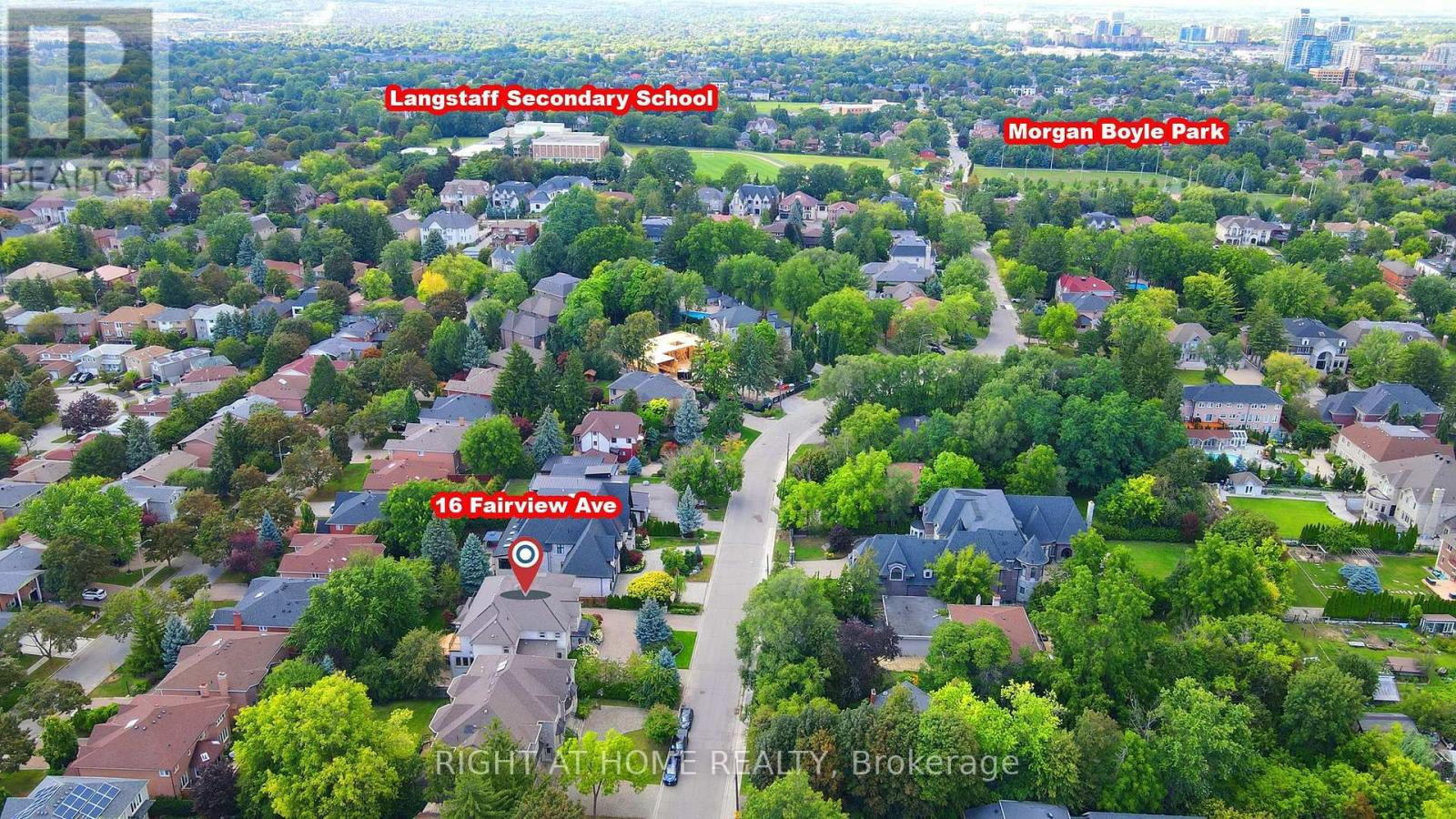 16 Fairview Avenue, Richmond Hill, Ontario  L4C 6L2 - Photo 12 - N13739198