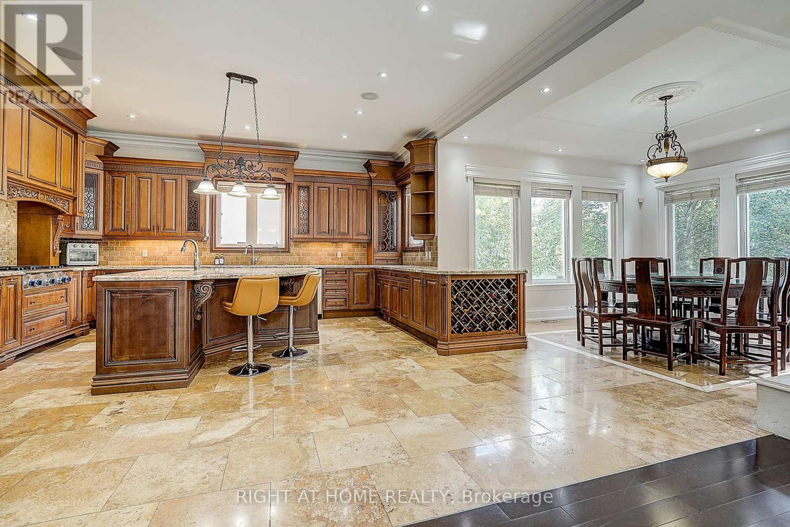 16 Fairview Avenue, Richmond Hill, Ontario  L4C 6L2 - Photo 25 - N13739198